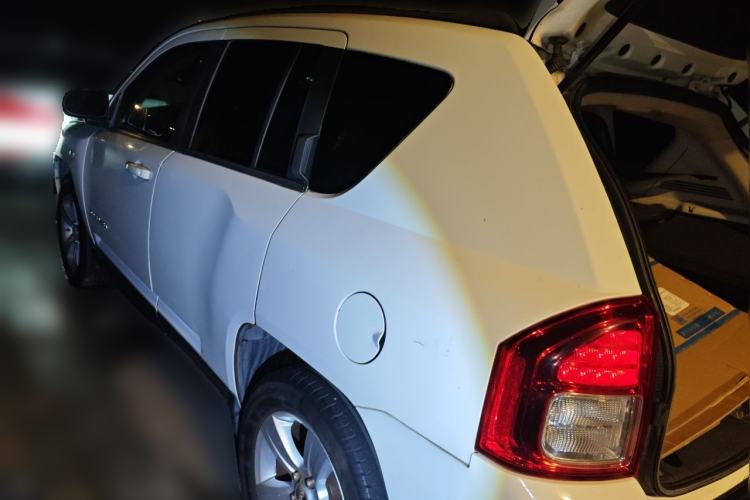 Used Jeep Compass 2013 2.4L four-wheel-drive sport version Rear Left 45 Deg