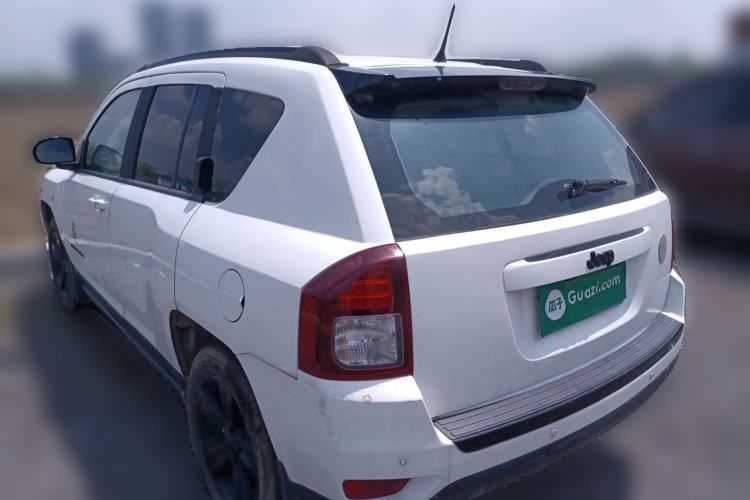 Used Jeep Compass 2013 2.4L four-wheel-drive sport version Rear Left 45 Deg