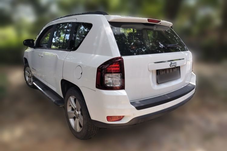 Used Jeep Compass 2013 2.0L two-wheel drive sport version Rear Left 45 Deg