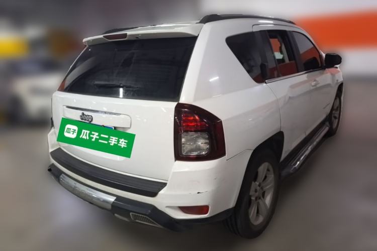 Used Jeep Compass 2013 2.0L two-wheel drive sport version Rear Right 45 Deg