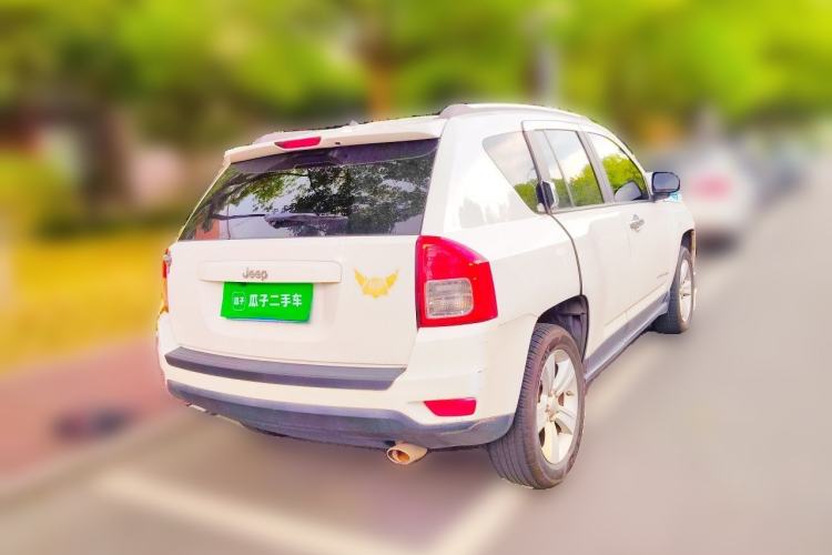Used Jeep Compass 2013 2.4L four-wheel-drive sport version Rear Right 45 Deg