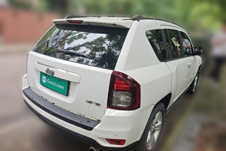 Used Jeep Compass 2013 2.4L four-wheel-drive sport version Rear Right 45 Deg