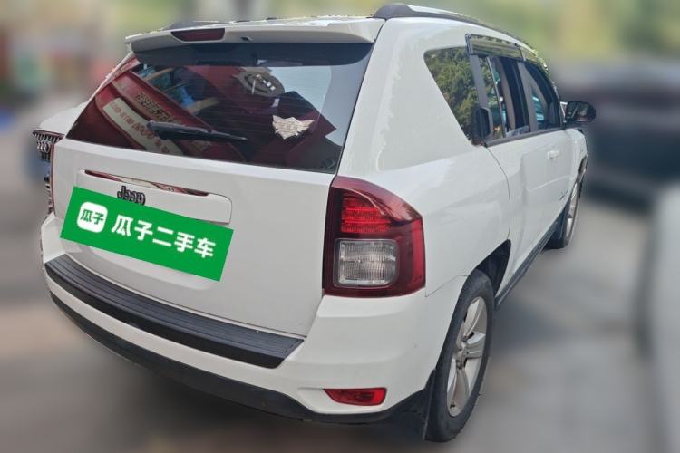 Used Jeep Compass 2013 2.0L two-wheel drive sport version Rear Right 45 Deg