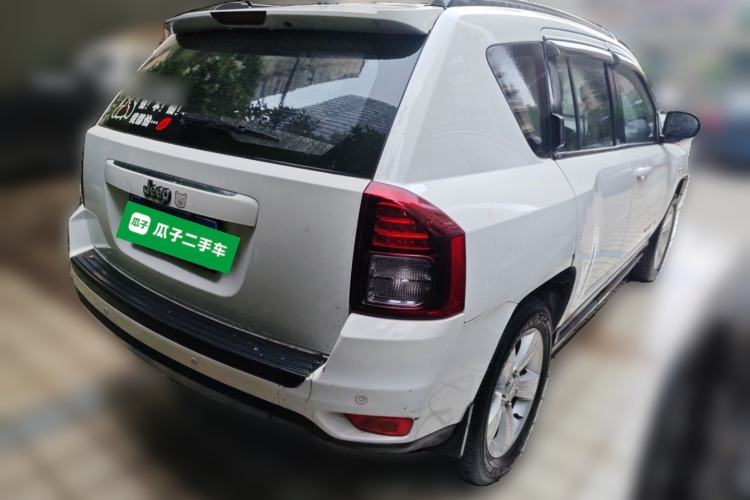 Used Jeep Compass 2013 2.0L two-wheel drive sport version Rear Right 45 Deg