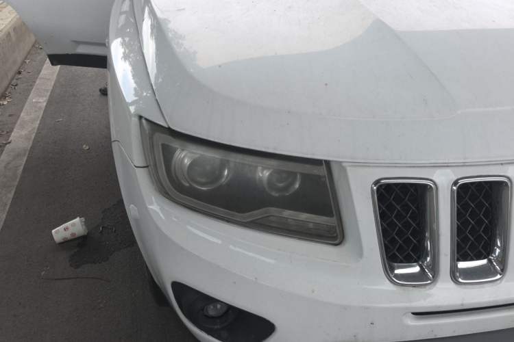 Used Jeep Compass 2013 2.4L Four-wheel Drive Black Edition with Navigation Right Front Headlight