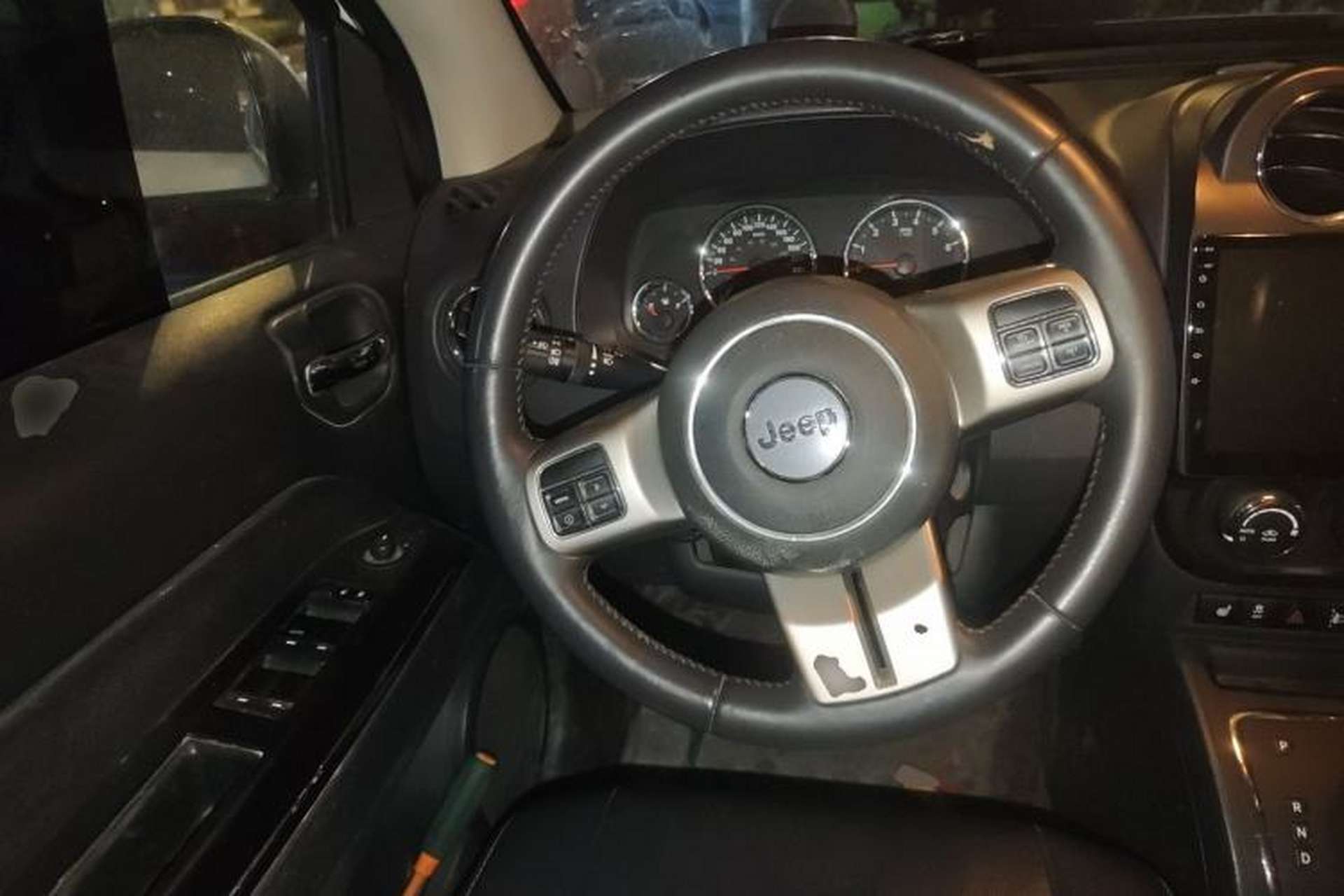Used Jeep Compass 2013 2.4L four-wheel drive urban version Steering Wheel