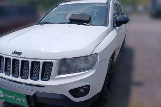 Used Jeep Compass 2013 2.4L four-wheel-drive sport version