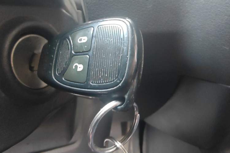 Used Jeep Compass 2013 2.0L two-wheel drive sport version Vehicle Key
