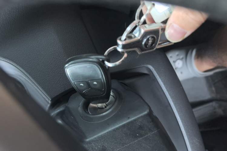 Used Jeep Compass 2013 2.4L Four-wheel Drive Black Edition with Navigation Vehicle Key