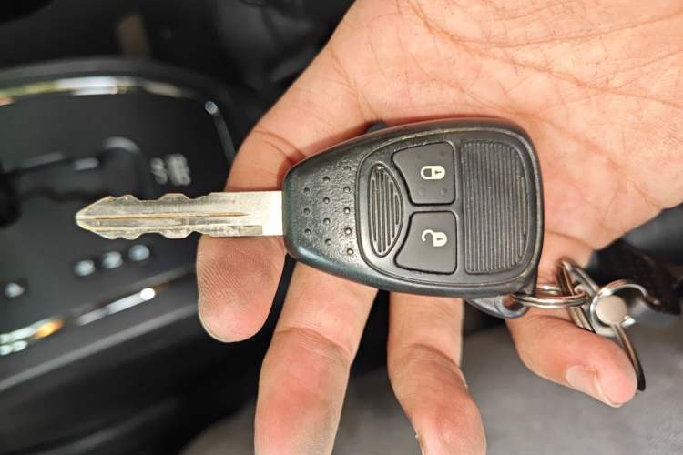 Used Jeep Compass 2013 2.4L Four-wheel Drive Black Edition with Navigation Vehicle Key