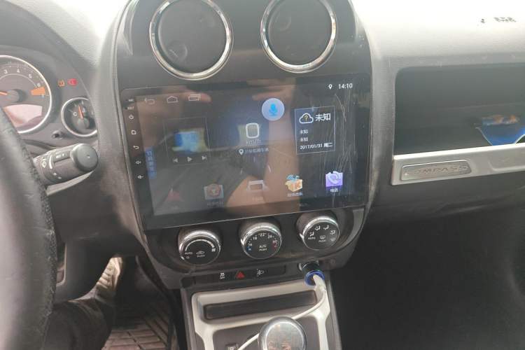 Used Jeep Compass 2014 Revised Version 2.4L Four-Wheel Drive Comfort Edition Audio And AC Panel