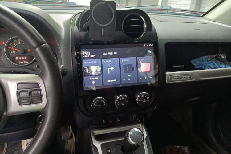 Used Jeep Compass 2014 Revised Version 2.4L Four-Wheel Drive Comfort Edition Audio And AC Panel
