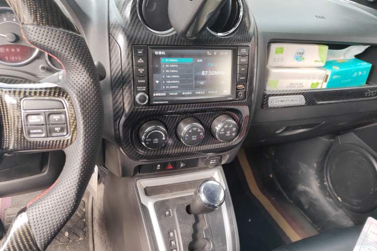 Used Jeep Compass 2014 2.4L Four-Wheel Drive Serpentine Collection Edition Audio And AC Panel