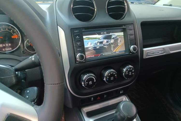 Used Jeep Compass 2014 Revised Version 2.4L Four-Wheel Drive Comfort Edition Audio And AC Panel