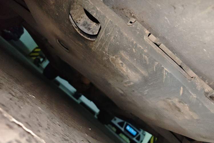 Used Jeep Compass 2014 2.0L two-wheel drive sport version Chassis Front