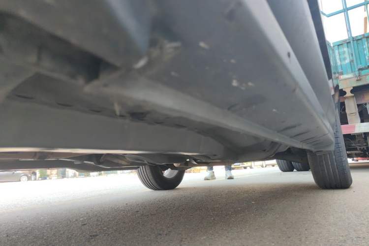 Used Jeep Compass 2014 2.0L two-wheel drive sport version Chassis Front Left