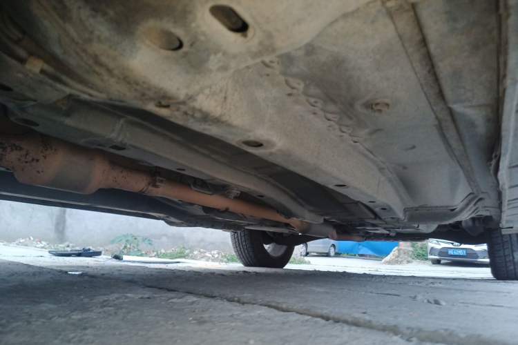 Used Jeep Compass 2014 2.4L four-wheel drive luxury version Chassis Front Left