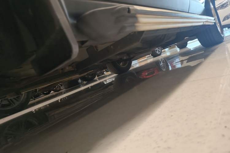 Used Jeep Compass  Chassis Front Left