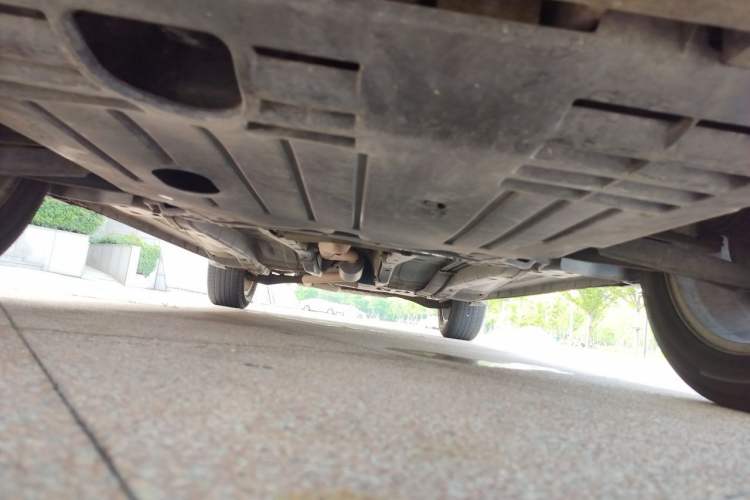 Used Jeep Compass 2014 2.0L two-wheel drive sport version Chassis Front
