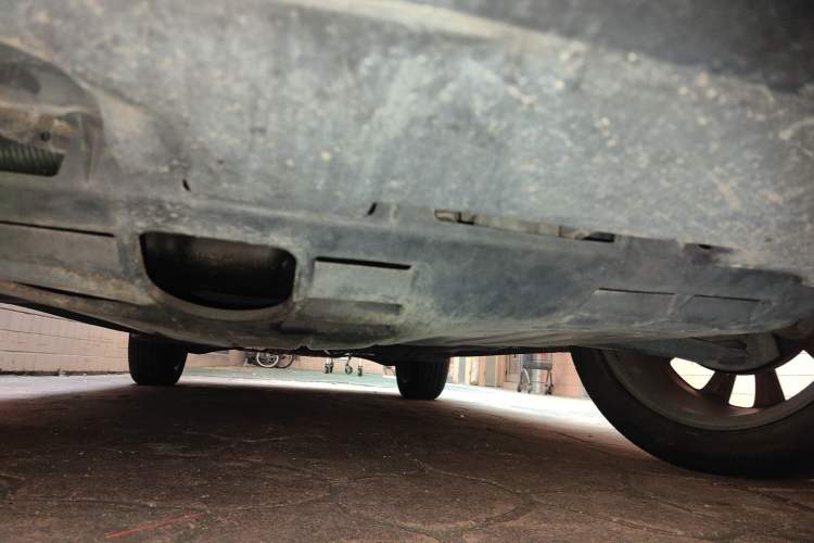 Used Jeep Compass 2014 2.4L four-wheel drive luxury version Chassis Front
