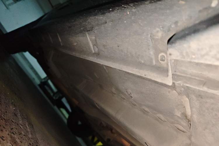 Used Jeep Compass 2014 2.0L two-wheel drive sport version Chassis Front Right