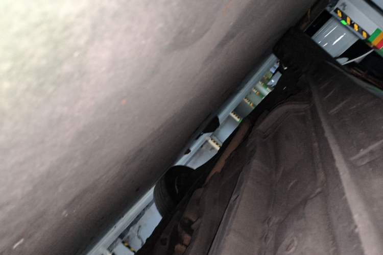 Used Jeep Compass 2014 2.0L two-wheel drive luxury version Chassis Front Right