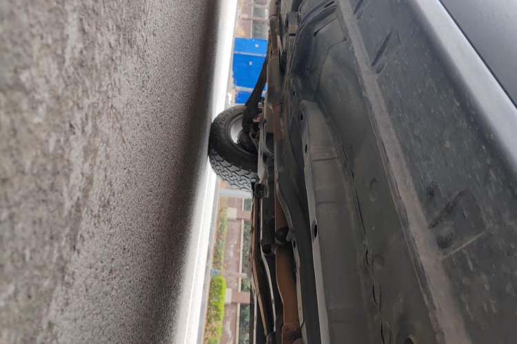 Used Jeep Compass 2014 2.4L Four-Wheel Drive Serpentine Collection Edition Chassis Front Right