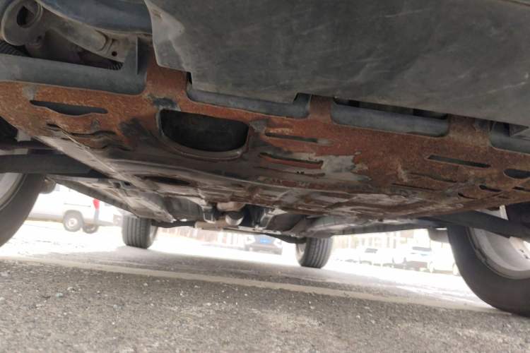 Used Jeep Compass 2014 2.0L two-wheel drive sport version Chassis Front