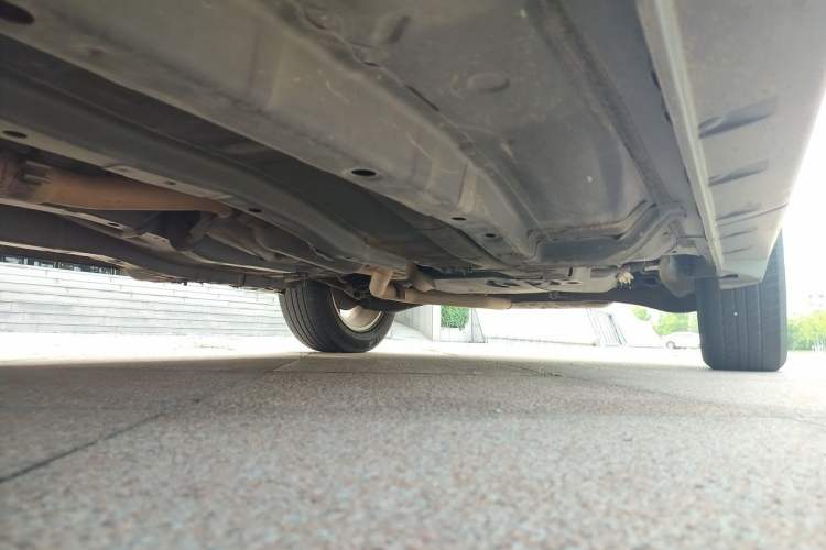 Used Jeep Compass 2014 2.0L two-wheel drive sport version Chassis Rear Left