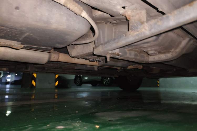 Used Jeep Compass 2014 2.4L four-wheel drive sport version Chassis Rear Right