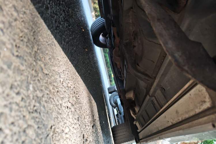 Used Jeep Compass 2014 2.4L four-wheel drive sport version Chassis Rear Right