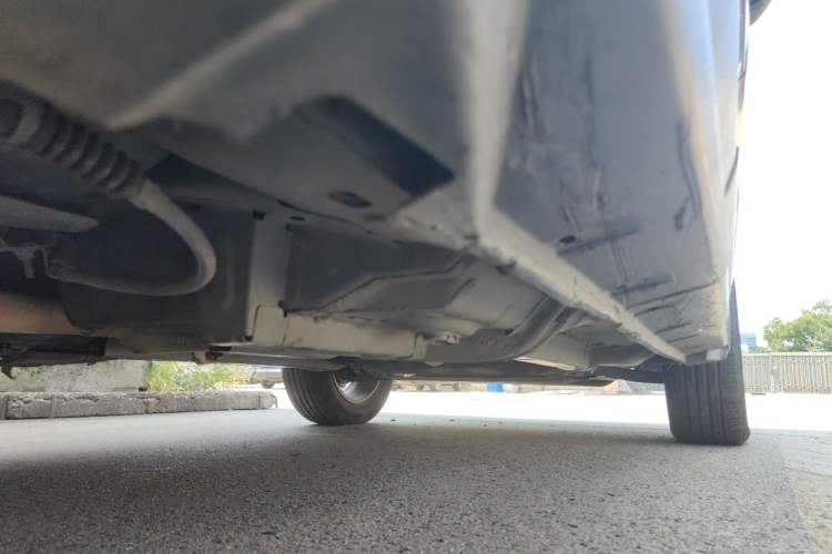 Used Jeep Compass 2014 2.0L two-wheel drive sport version Chassis Rear Right