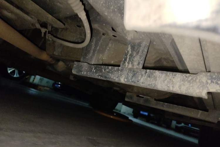 Used Jeep Compass 2014 2.0L two-wheel drive sport version Chassis Rear Right