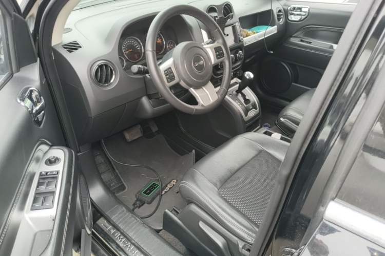 Used Jeep Compass 2014 Revised Version 2.4L Four-Wheel Drive Comfort Edition Driver Seat