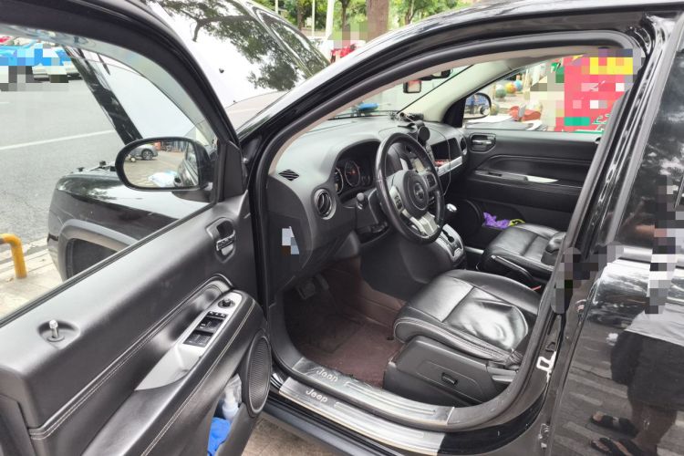 Used Jeep Compass 2014 2.4L four-wheel drive luxury version Driver Seat