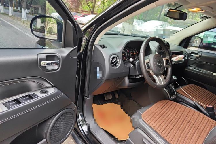 Used Jeep Compass 2014 Revised Version 2.4L Four-Wheel Drive Comfort Edition Driver Seat