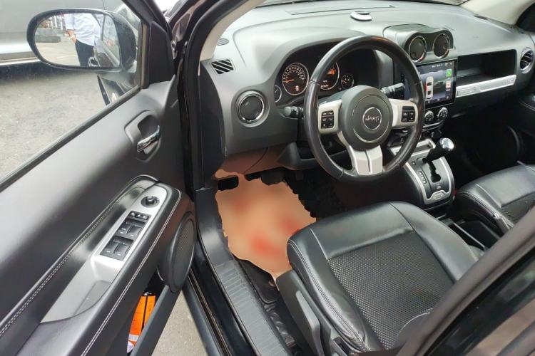 Used Jeep Compass 2014 Revised Version 2.4L Four-Wheel Drive Comfort Edition Driver Seat