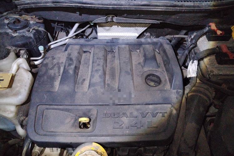 Used Jeep Compass 2014 Revised Version 2.4L Four-Wheel Drive Comfort Edition Engine Bay