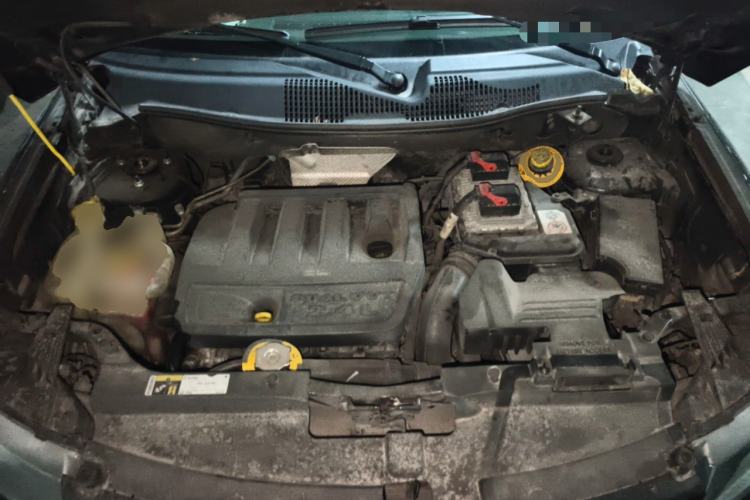Used Jeep Compass 2014 Revised Version 2.4L Four-Wheel Drive Comfort Edition Engine Bay