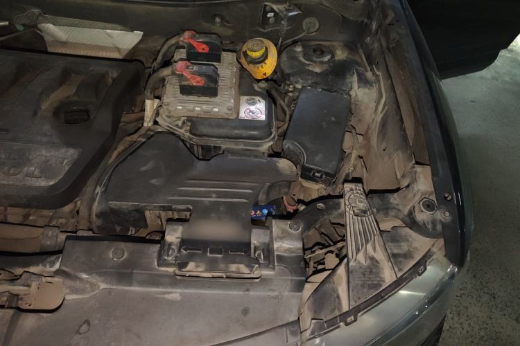 Used Jeep Compass 2014 2.0L two-wheel drive sport version Engine Bay Left