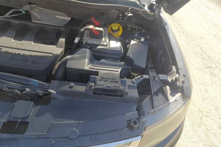 Used Jeep Compass 2014 Revised Version 2.4L Four-Wheel Drive Comfort Edition Engine Bay Left