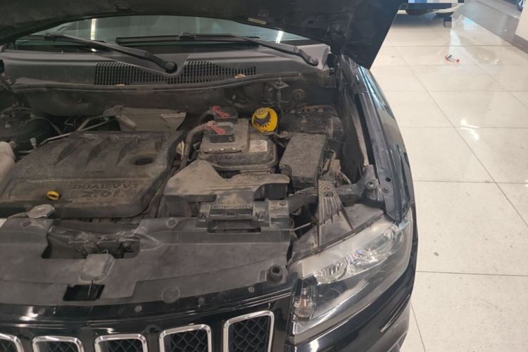 Used Jeep Compass  Engine Bay Left