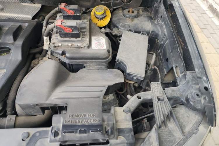 Used Jeep Compass 2014 Revised Version 2.4L Four-Wheel Drive Luxury Edition Engine Bay Left