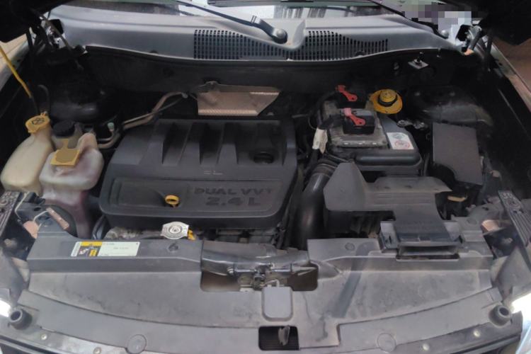 Used Jeep Compass 2014 2.4L four-wheel drive luxury version Engine Bay