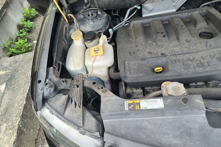 Used Jeep Compass 2014 2.0L two-wheel drive sport version Engine Bay Right
