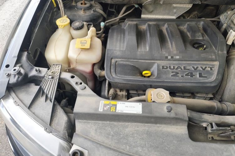 Used Jeep Compass 2014 Revised Version 2.4L Four-Wheel Drive Luxury Edition Engine Bay Right