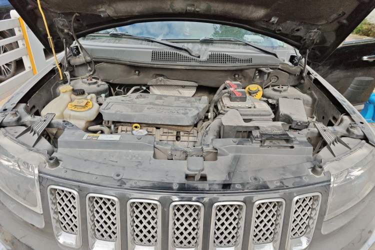 Used Jeep Compass  Engine Bay