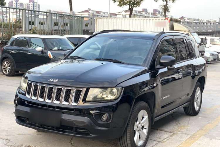 Used Jeep Compass 2014 Revised Version 2.0L Two-Wheel Drive Entry-Level Edition Exterior 8