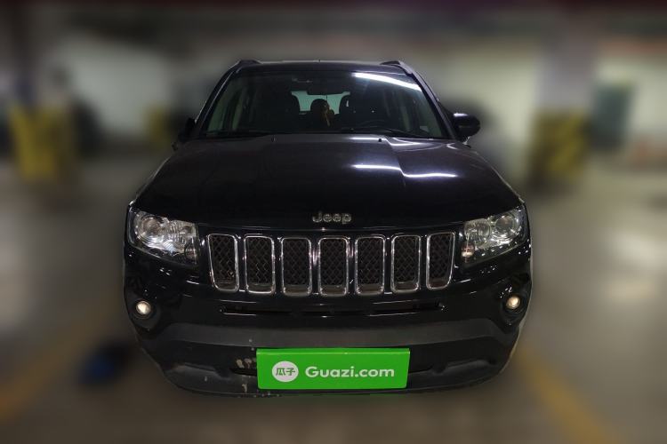 Used Jeep Compass 2014 2.0L two-wheel drive sport version Front