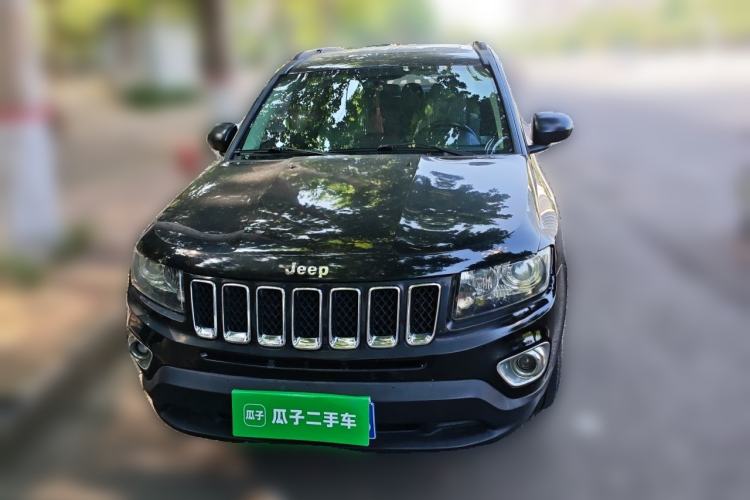 Used Jeep Compass 2014 2.4L four-wheel drive sport version Front